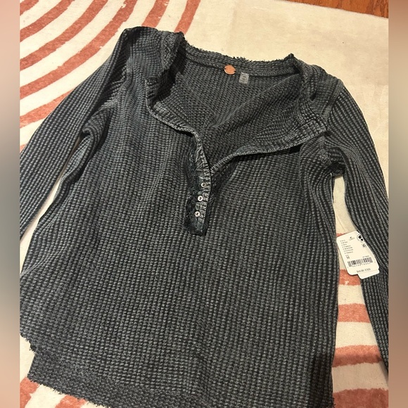 New Free People waffle Henley size M - Picture 2 of 5
